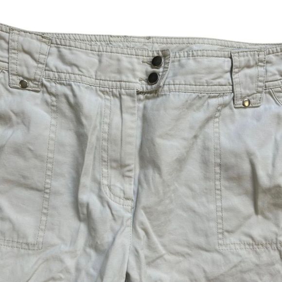 Reitmans women’s cream cargo short size 15‎ - Picture 2 of 11